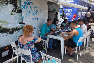 Águas do Rio leva atendimento itinerante à comunidade Risca-Faca