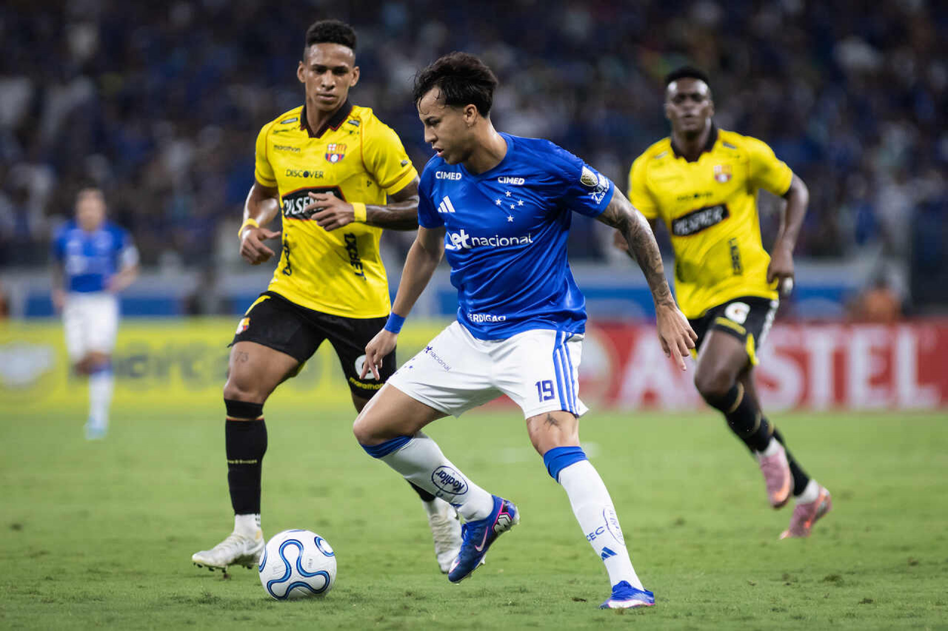 Cruzeiro mant&eacute;m escrita entre clubes brasileiros na Libertadores