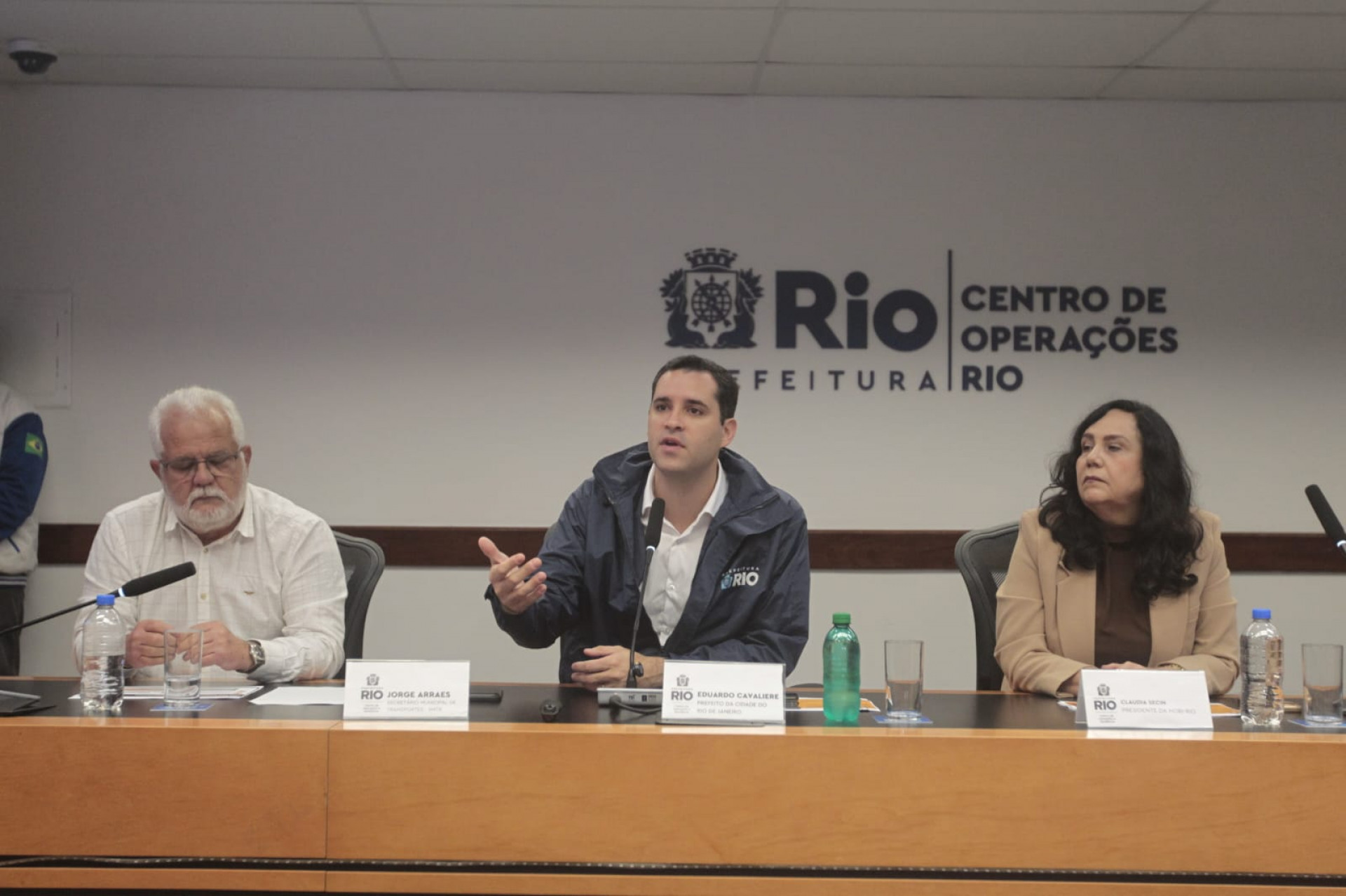 Prefeito Eduardo Cavaliere concedeu entrevista sobre fim do pagamento em dinheiro em ônibus - Reginaldo Pimenta / Agência O Dia