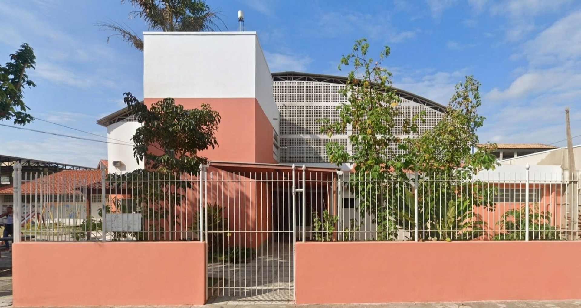 Centro Social Urbano na Ilha da Conceição recebe inscrições gratuitas para curso de informática da Casa Smart