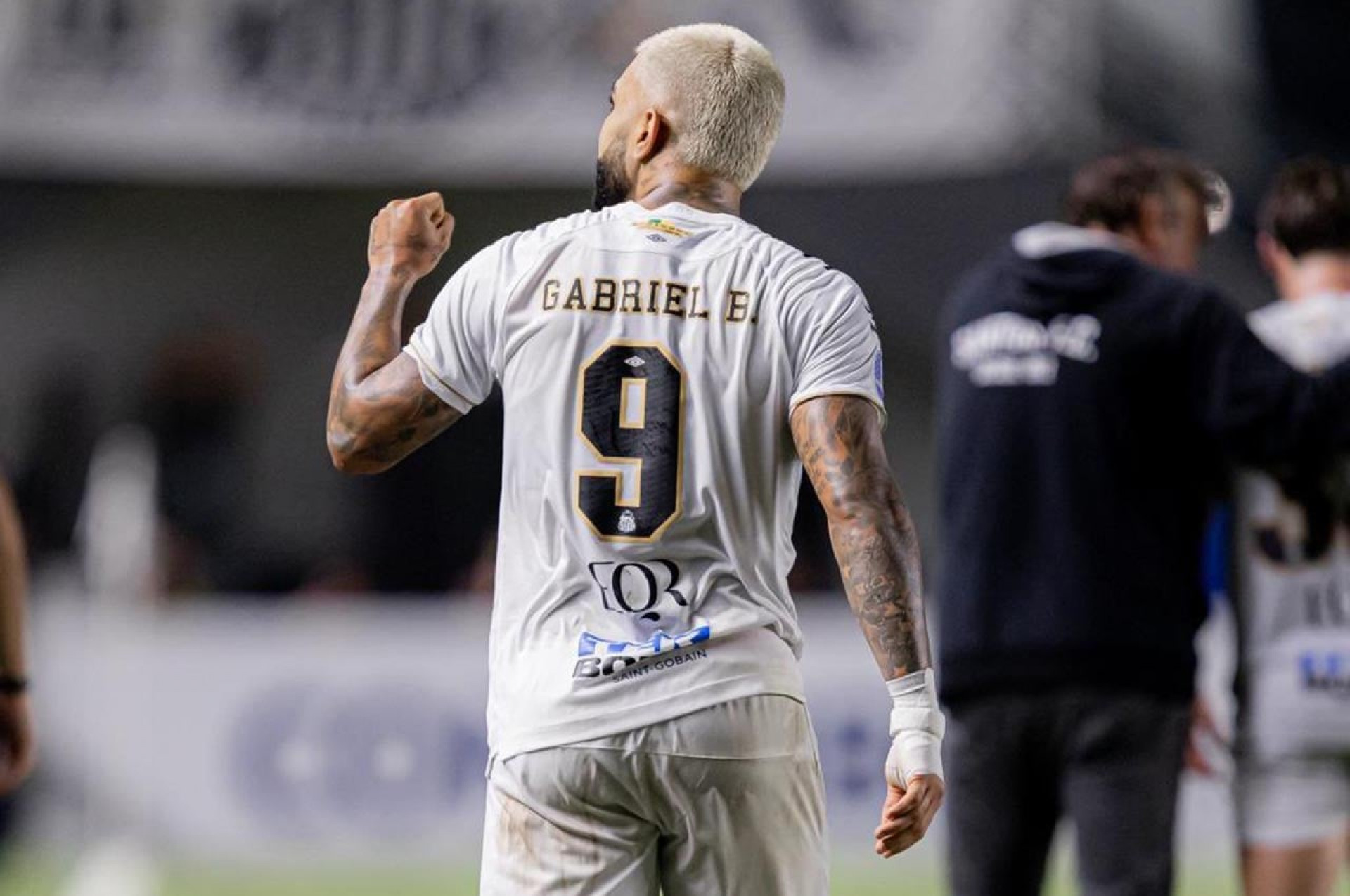 Gol 100 e top-10: veja marcas que Gabigol tenta atingir no Santos neste fim de semana