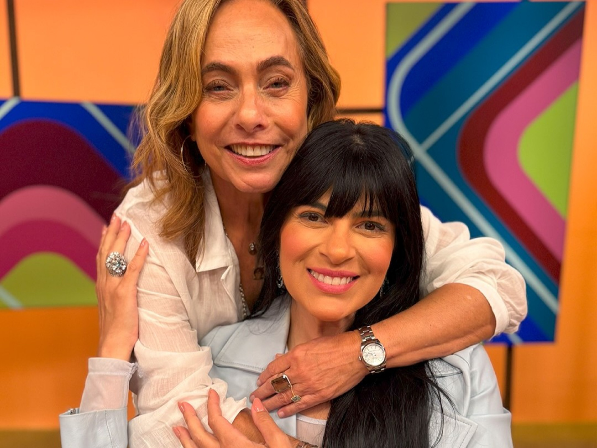 Fernanda Brum e Cissa Guimarães protagonizam climão ao debaterem religião ao vivo
