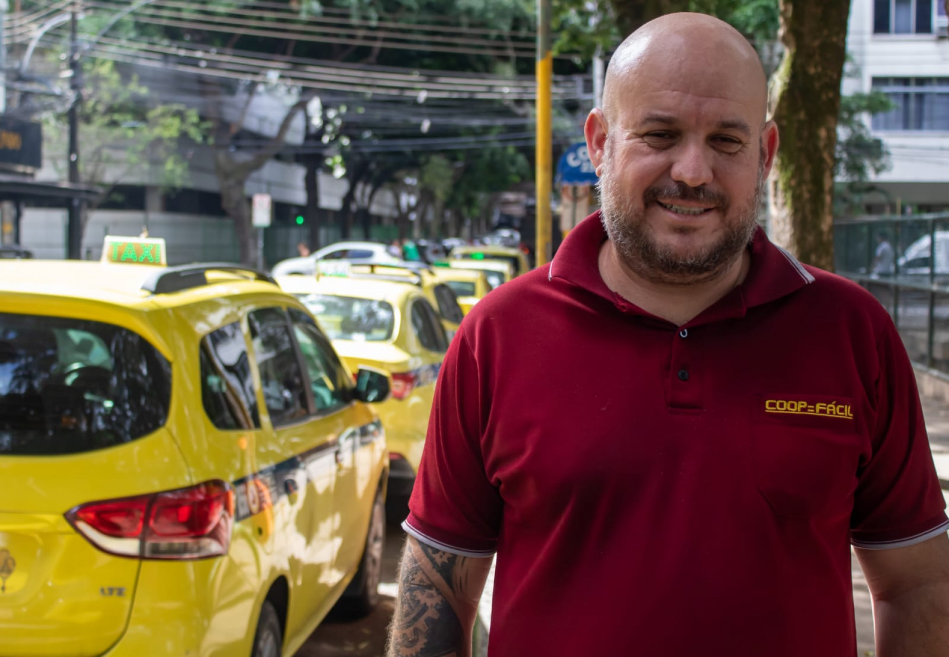 Taxista Fabio Mataveli, de 48 anos, comenta sobre o aumento da segurança após a chegada da Força Municipal - Érica Martin/Agência O Dia