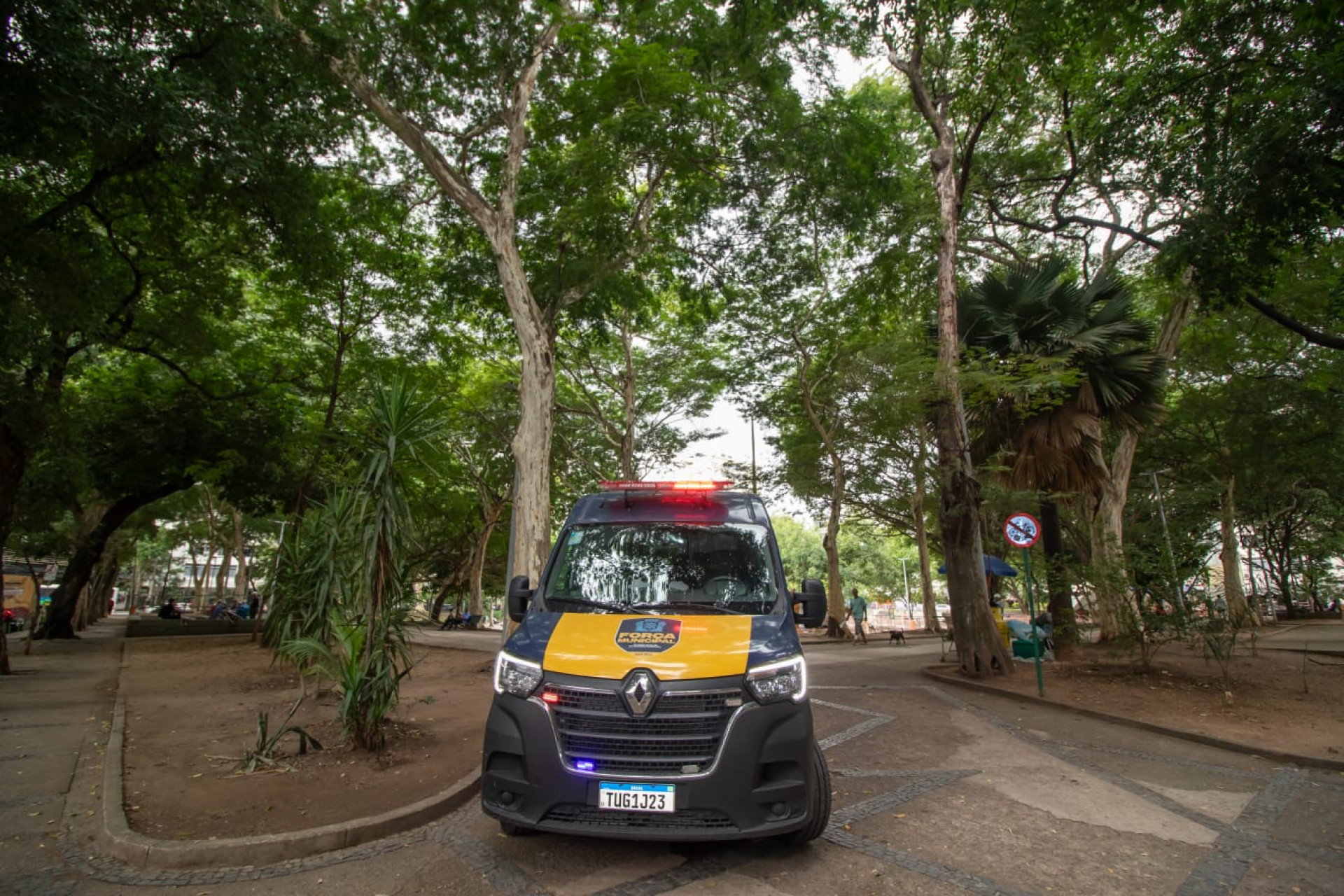 Efetivo da Força Municipal na Praça Afonso Pena, na Tijuca, Zona Norte do Rio - Érica Martin/Agência O Dia