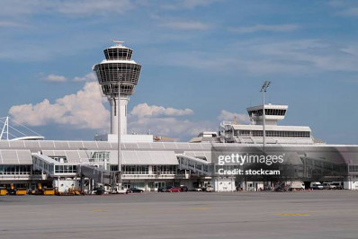 Aeroporto de Munique suspende voos temporariamente após alerta de drone