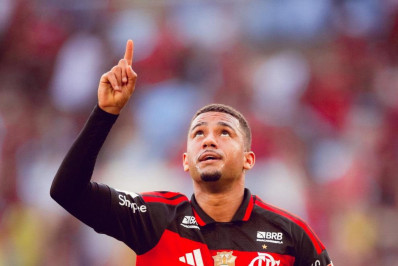Samuel Lino atribui fase no Flamengo a mudança promovida por Leonardo Jardim