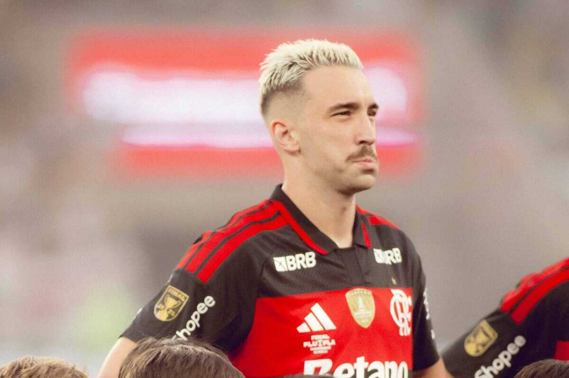 Flamengo: L&eacute;o Ortiz faz exames e tem les&atilde;o na coxa confirmada