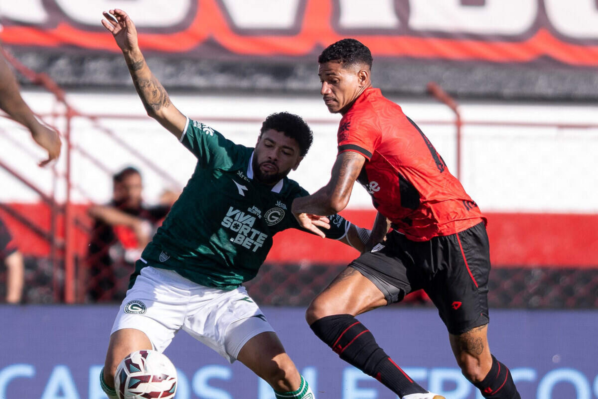 Goi&aacute;s “entrega gol” em empate contra o Atl&eacute;tico-GO pela S&eacute;rie B