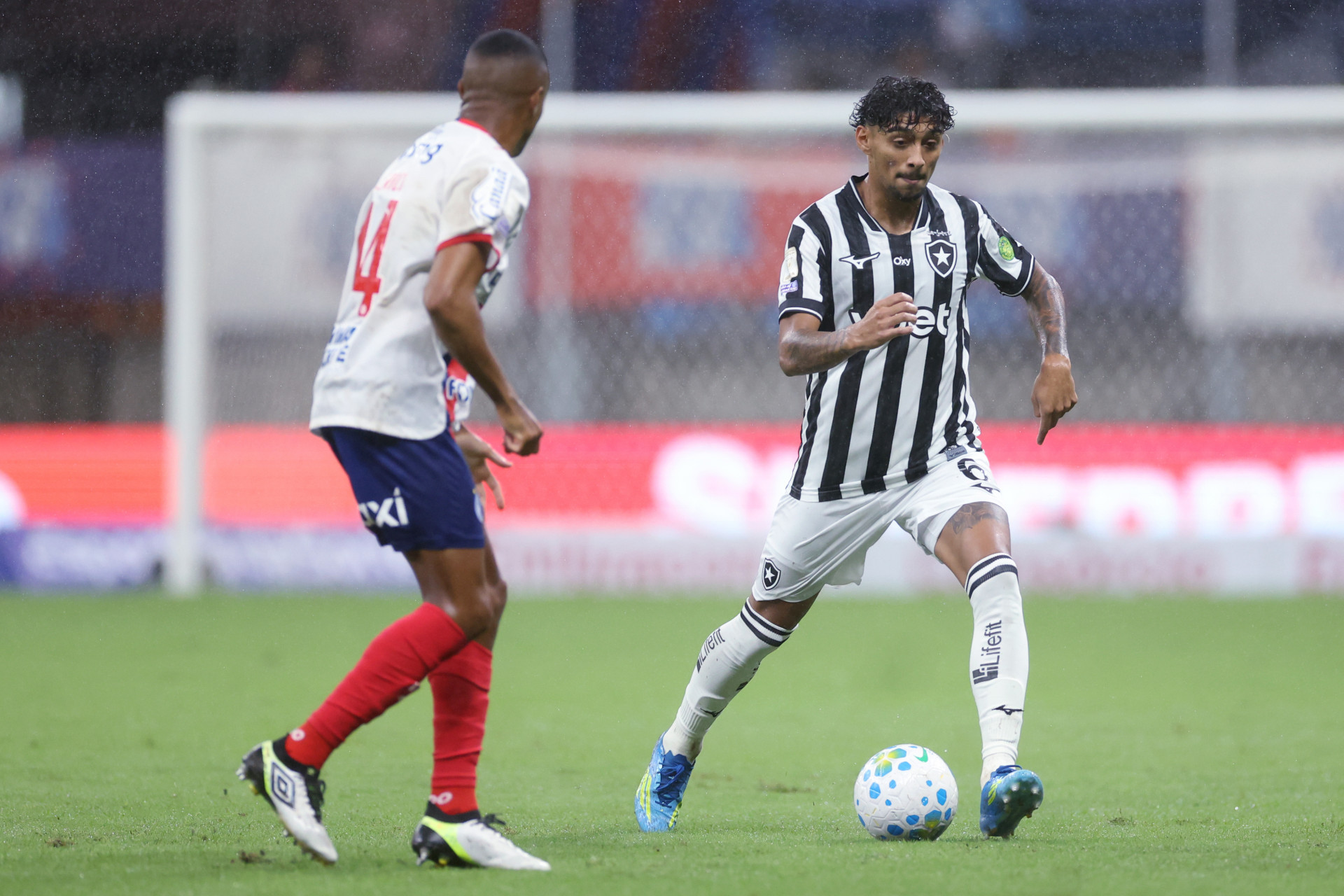 Medina. Bahia x BOTAFOGO pelo Campeonato Brasileiro no Estadio Arena Fonte Nova 30 de Maio de 2026, Salvador, BA, Brasil. Foto: Vitor Silva/Botafogo.
Imagem protegida pela Lei do Direito Autoral Nº 9.610, DE 19 DE FEVEREIRO DE 1998. Sendo proibido qualquer uso comercial, remunerado e manipulacao/alteracao da obra. - Vitor Silva / Botafogo