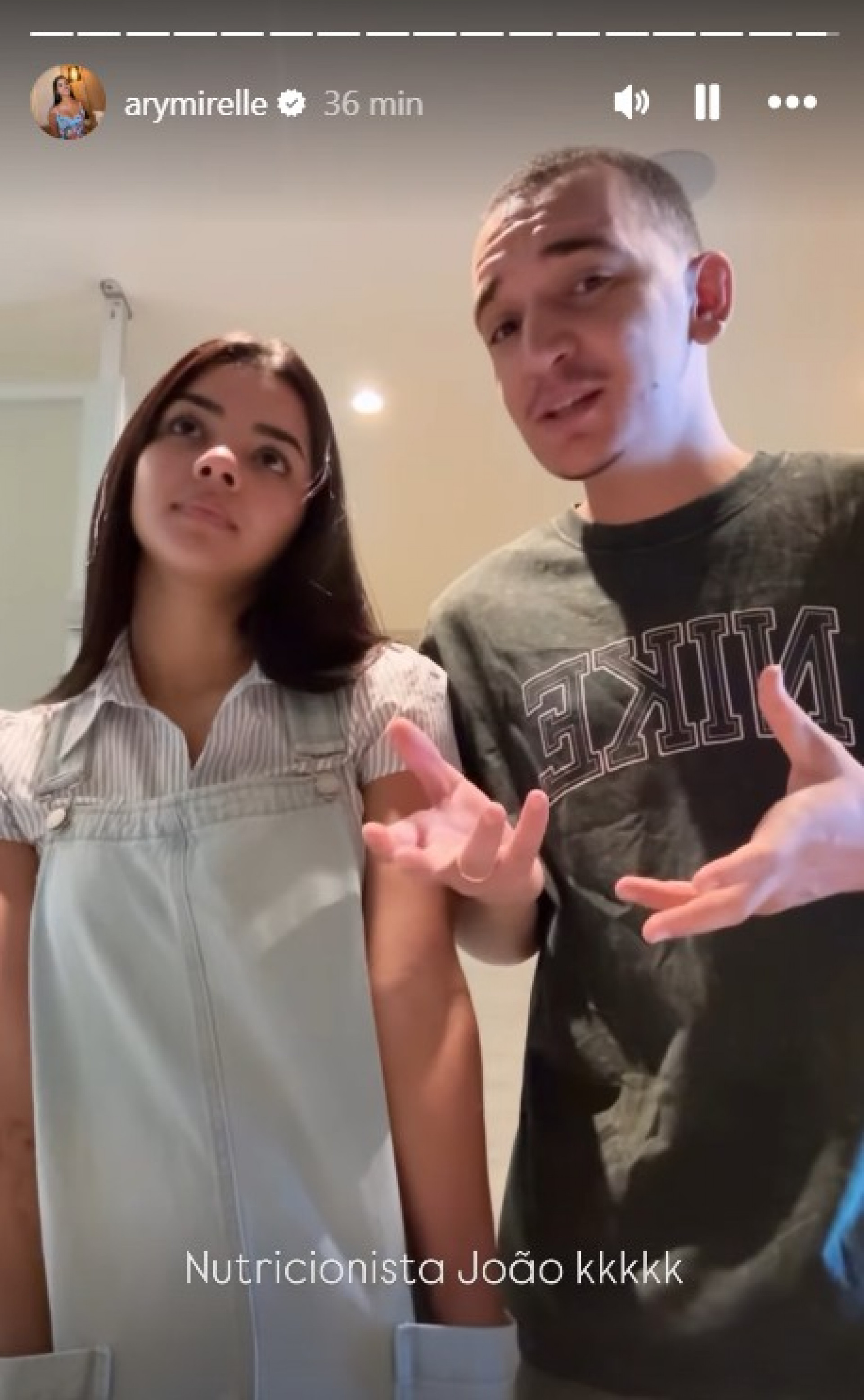 Jõao Gomes explica sobre funcionamento metabólico para mulher  - Reprodução / Instagram