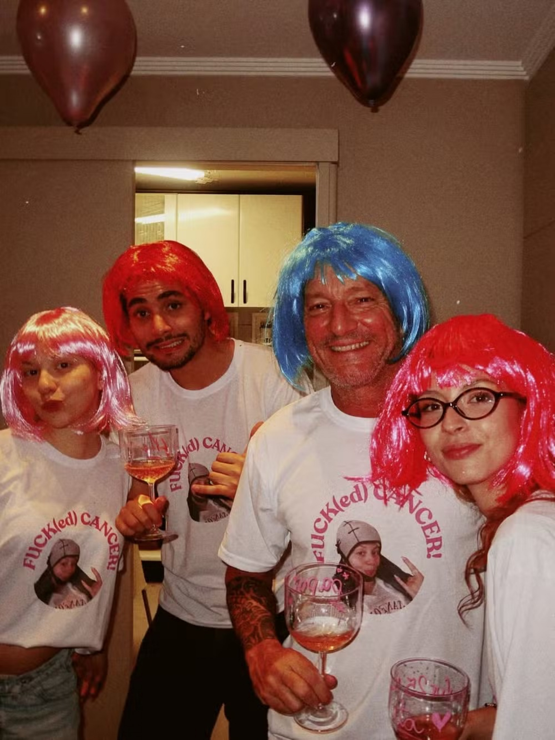 Um mês após fim da quimioterapia, Bruna Furlan compartilha registros de festa em comemoração à remissão do câncer - Reprodução / Instagram