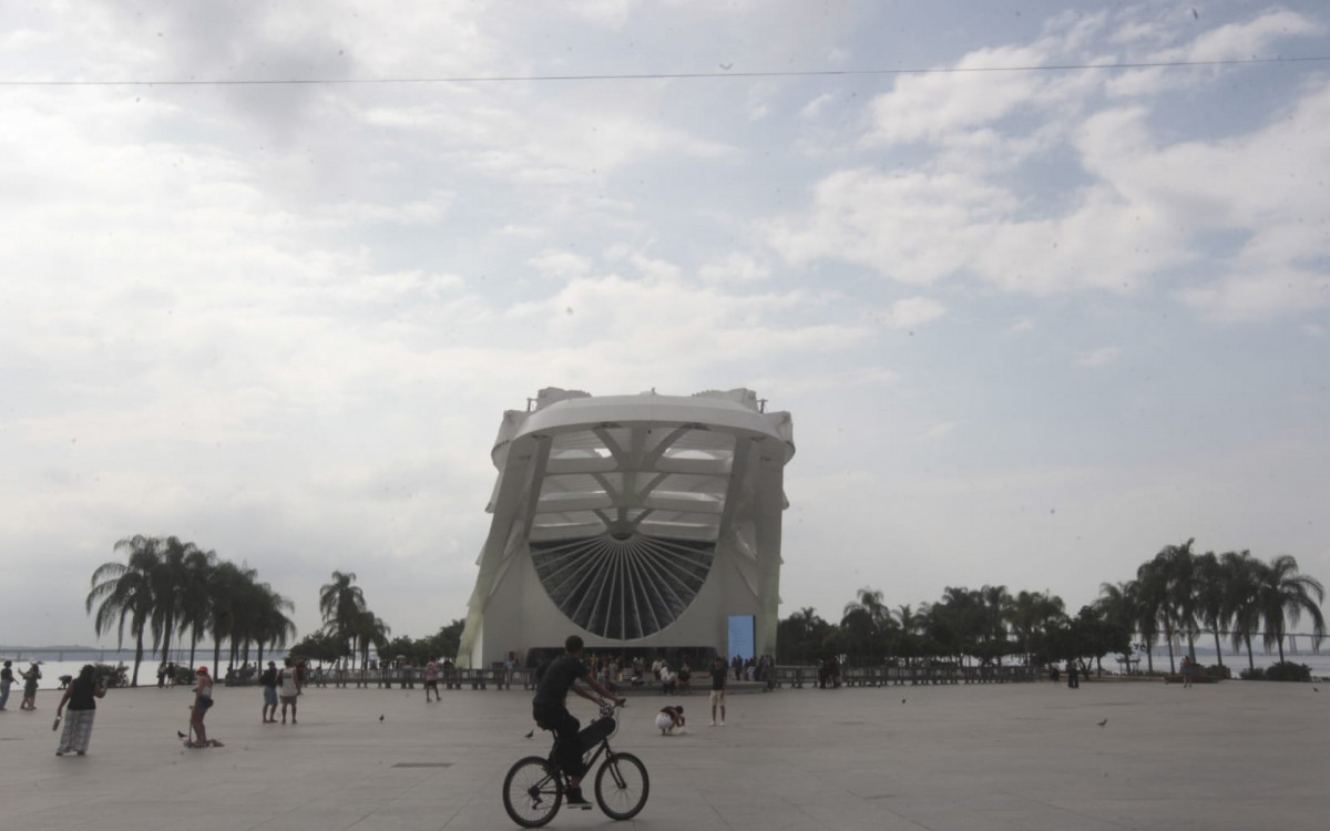 Movimentação nas proximidades do Museu do Amanhã, na Praça Mauá, Centro do Rio de Janeiro - Reginaldo Pimenta/O DIA