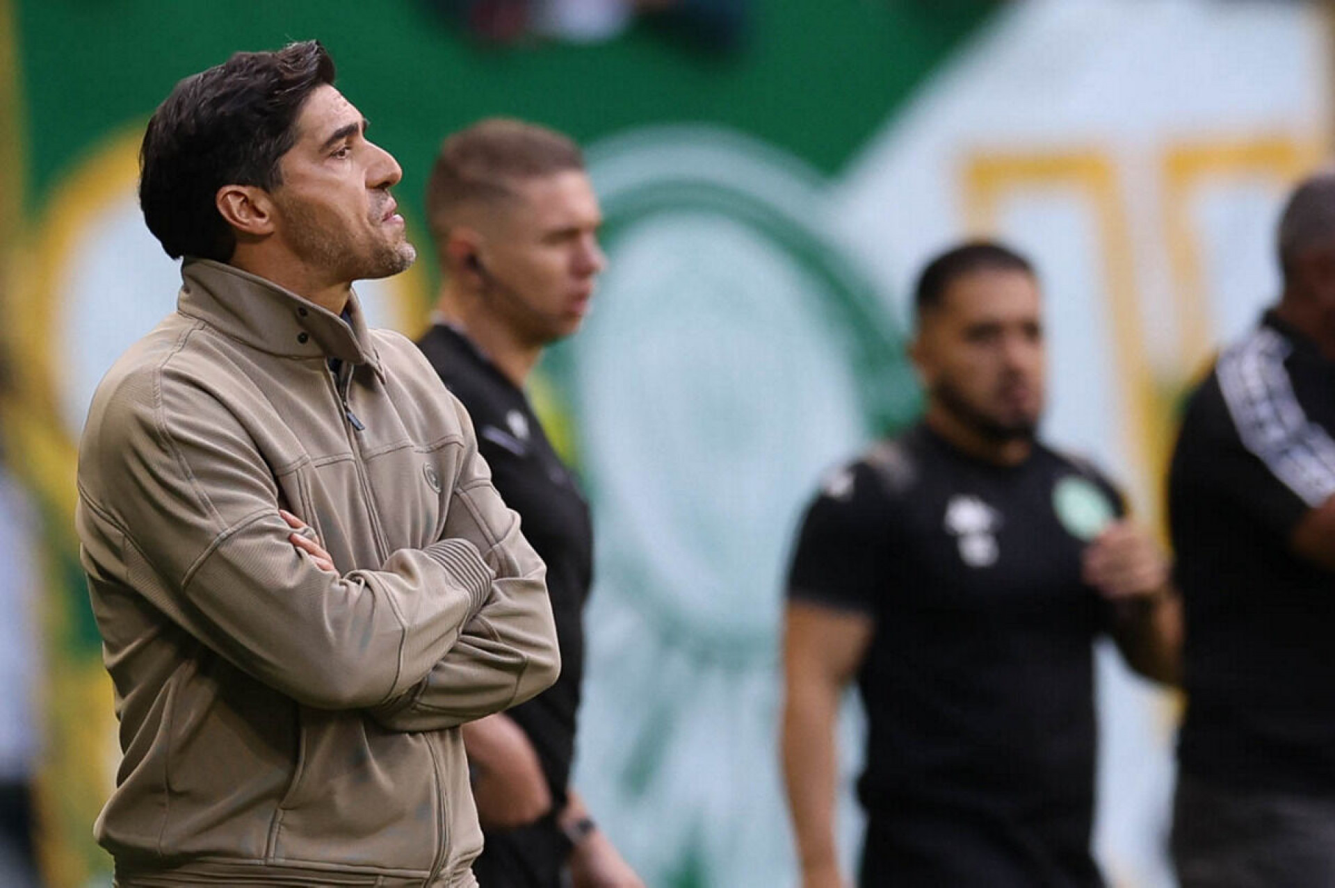 Abel v&ecirc; sorte ao lado do Palmeiras e critica: “Jogo n&atilde;o deveria ter existido”