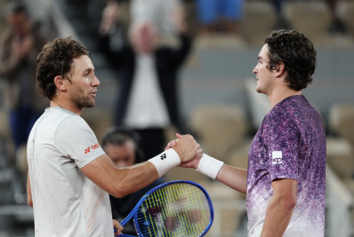 João Fonseca vence Casper Ruud e está nas quartas de final de Roland Garros