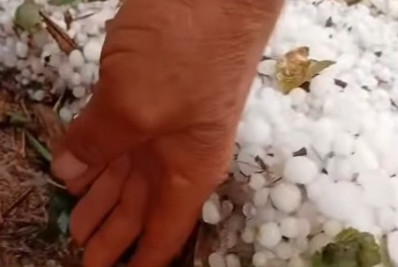 Temporal com granizo atinge Sul de Minas, causa alagamentos e deixa 7 mil moradores sem energia