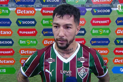 Acosta conta por que iniciou o jogo entre Cruzeiro e Fluminense no banco