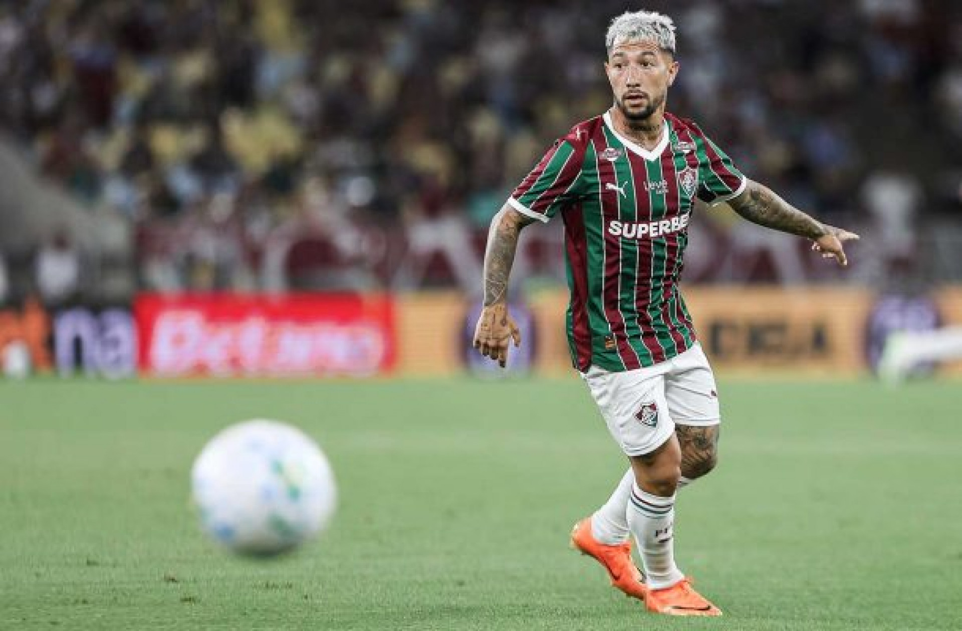 Lucho analisa empate do Fluminense e explica in&iacute;cio no banco: “Uma pancada”