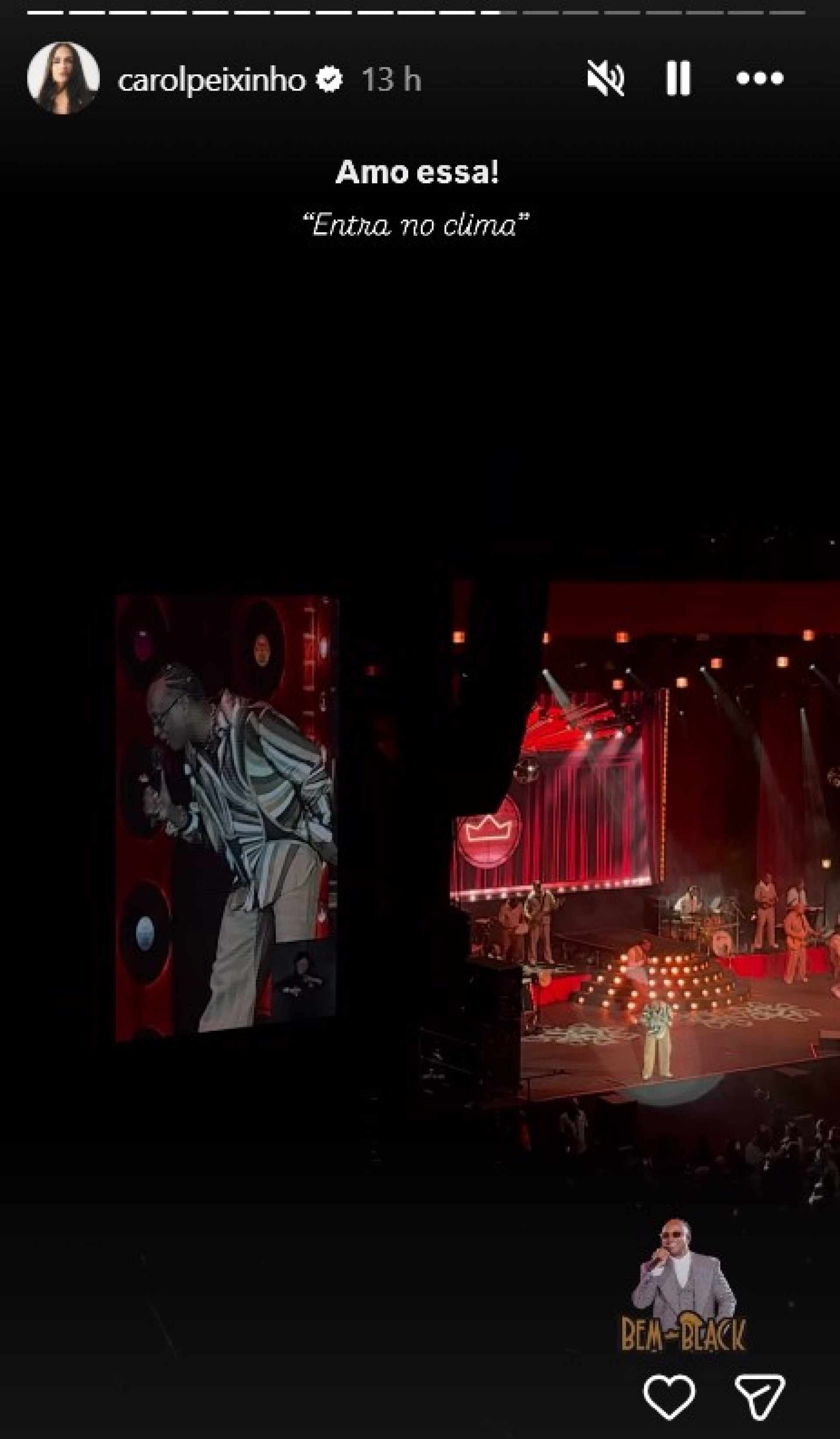 Carol Peixinho assiste o show do marido, Thiaguinho, após batizado do filho do casal - Reprodução / Instagram