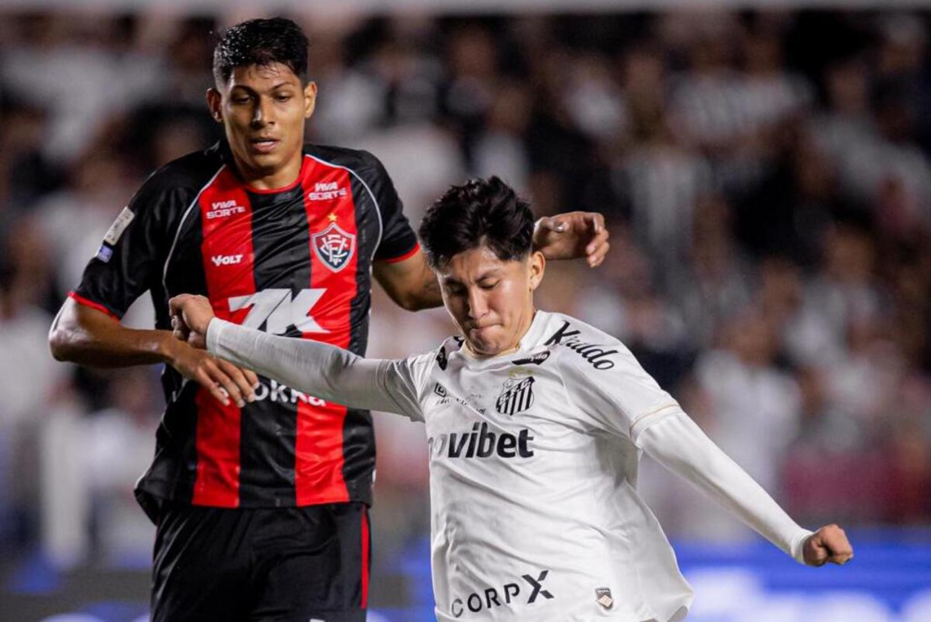 Cuca valoriza base do Santos, mas pede refor&ccedil;os