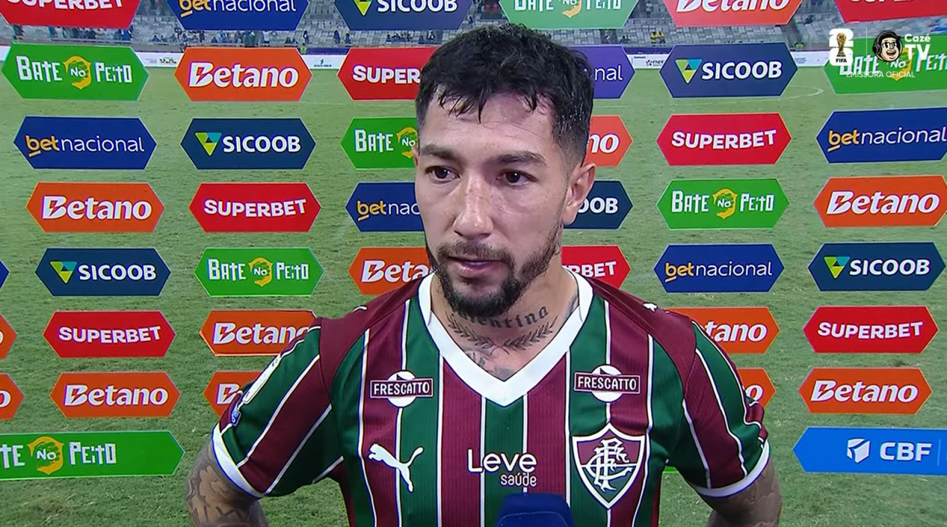 Acosta conta por que iniciou o jogo entre Cruzeiro e Fluminense no banco