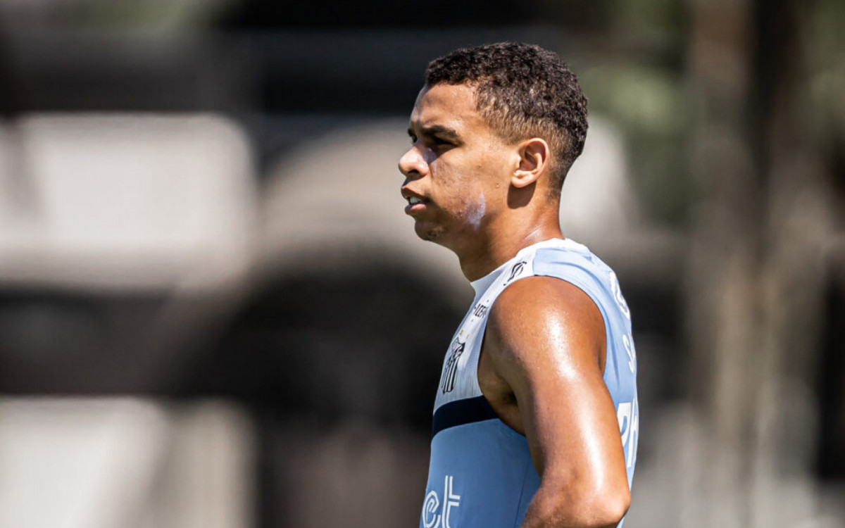 Sandry segue afastado, e Crici&uacute;ma aguarda decis&atilde;o do Santos