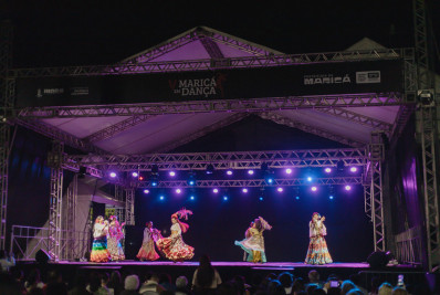Festival de Dança movimenta a Praça Orlando de Barros Pimentel no Centro de Maricá
