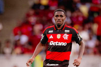Evertton Araújo se consolida cada vez mais no meio-campo do Flamengo