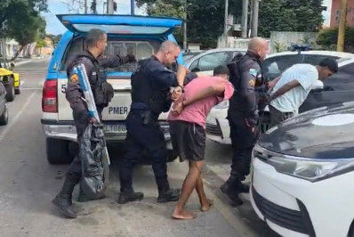 Operação da PM termina com dois presos, arma e drogas apreendidas em Maricá