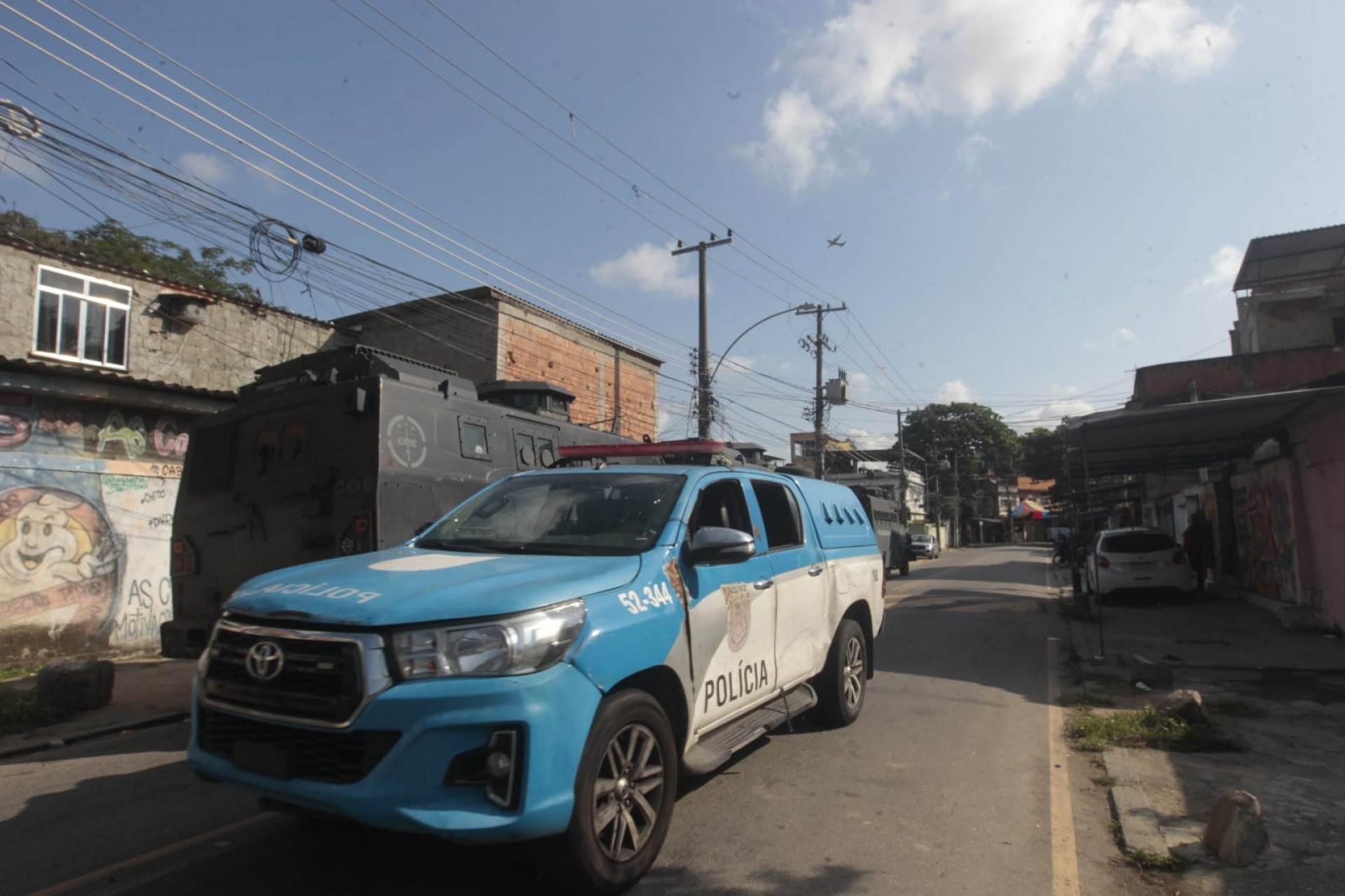 PMs atuam na comunidade Faz Quem Quer após morte de sargento - Reginaldo Pimenta / Agência O Dia