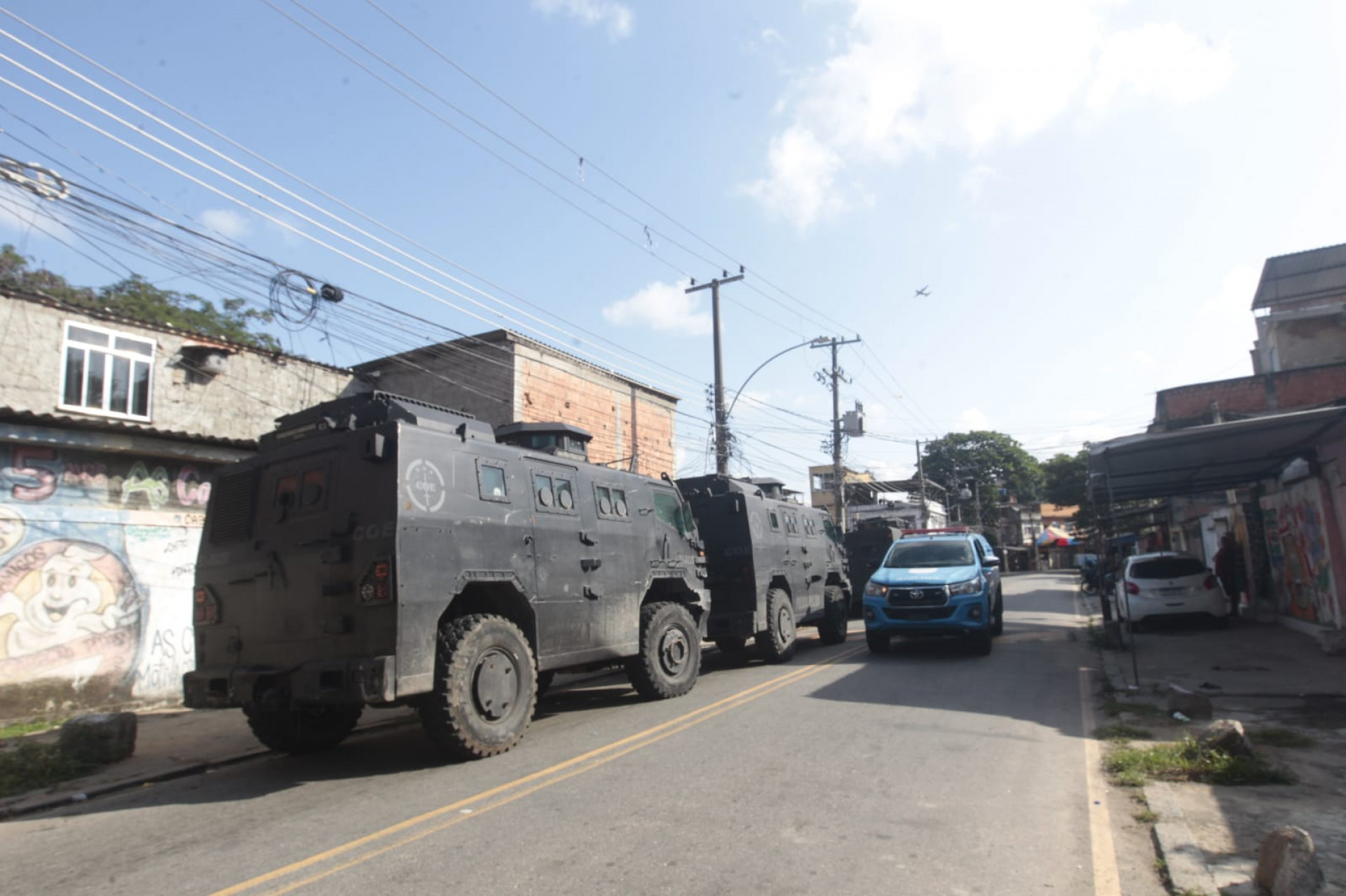 PMs atuam na comunidade Faz Quem Quer após morte de sargento - Reginaldo Pimenta / Agência O Dia
