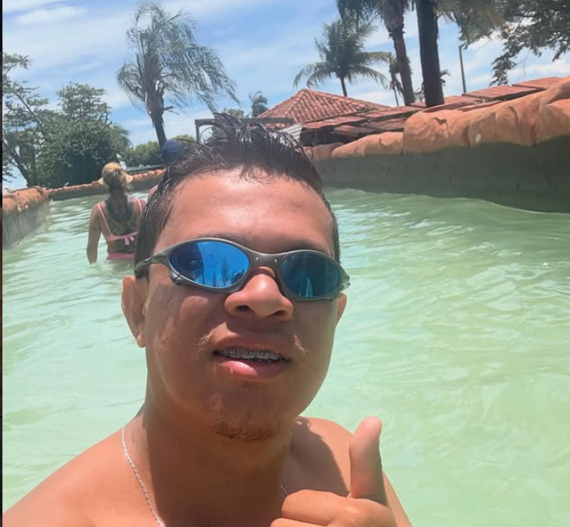 Corpo encontrado em Ilhabela é de jovem que sumiu em passeio de moto aquática, confirma Marinha