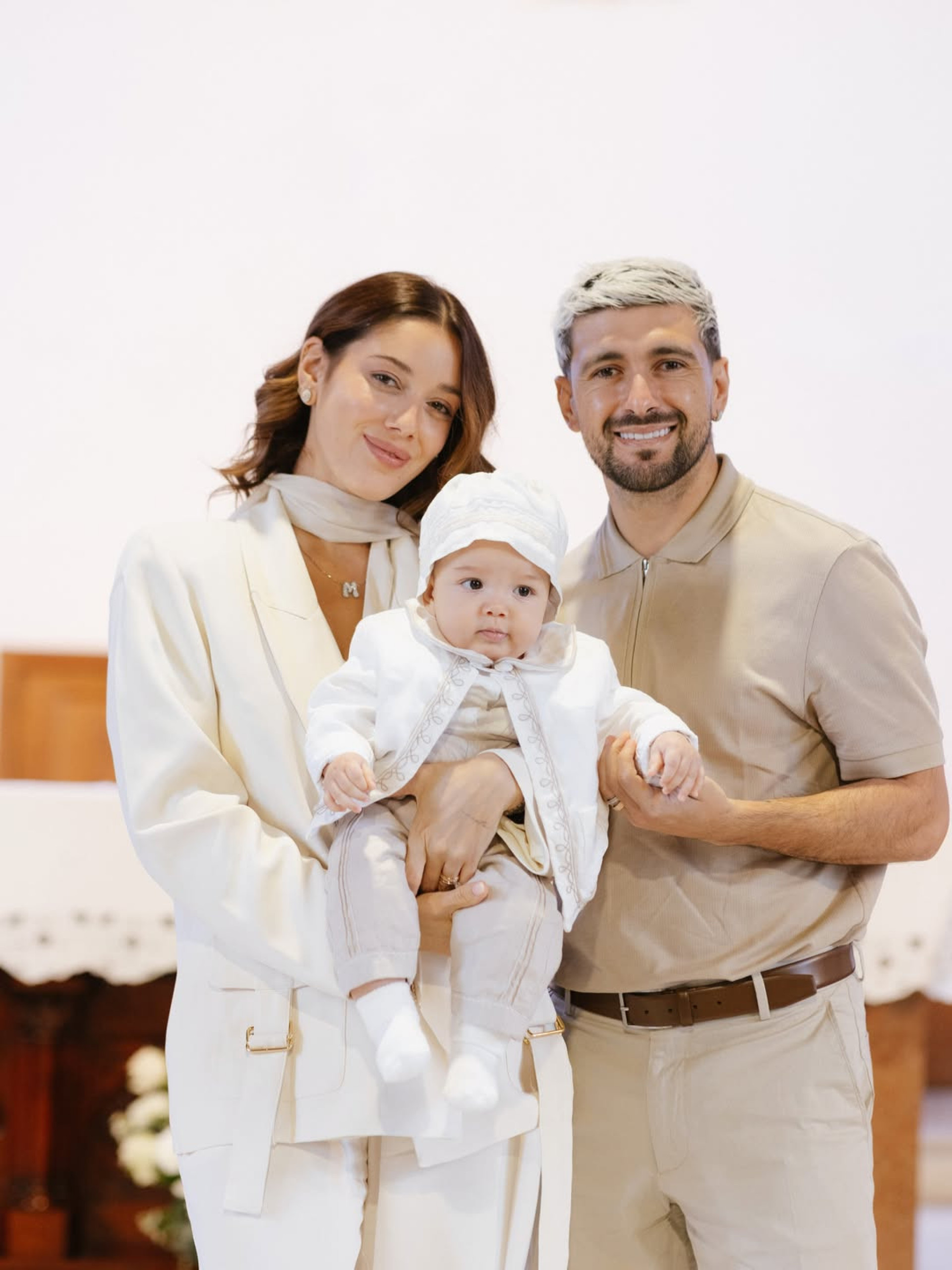 Arrascaeta e Camila Bastiani no batizado do filho Milano - Reprodução/Instagram