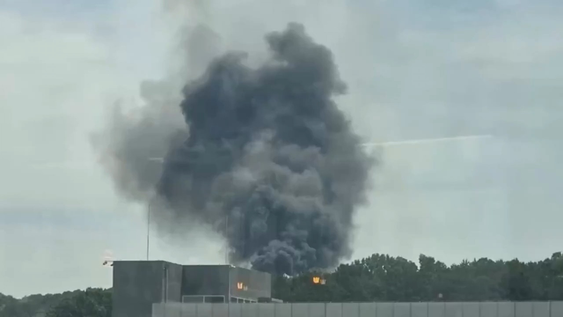 Explosão em fábrica de foguetes deixa cinco mortos na Coreia do Sul