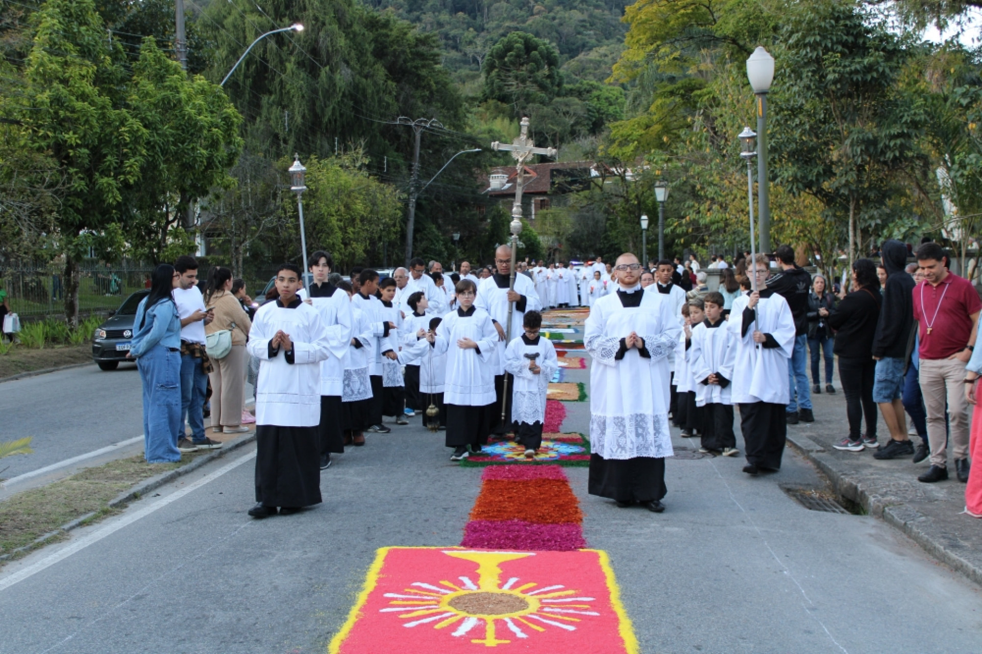 Solenidade de Corpus Christi reúne fiéis nas 49 paróquias da Diocese de Petrópolis no dia 4 de junho
