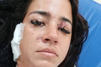 Viúva é esfaqueada na porta de casa na Praça Seca; família acusa sogra e amante do marido