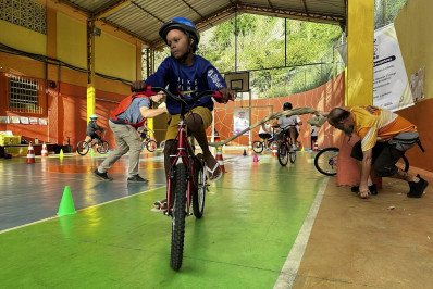 Bora de Bike encerra ciclo na Escola Santos Dumont e amplia atuação em Niterói