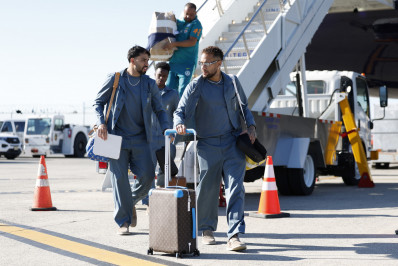 Roupa da Seleção vira alvo de piadas em viagem para os Estados Unidos; veja memes