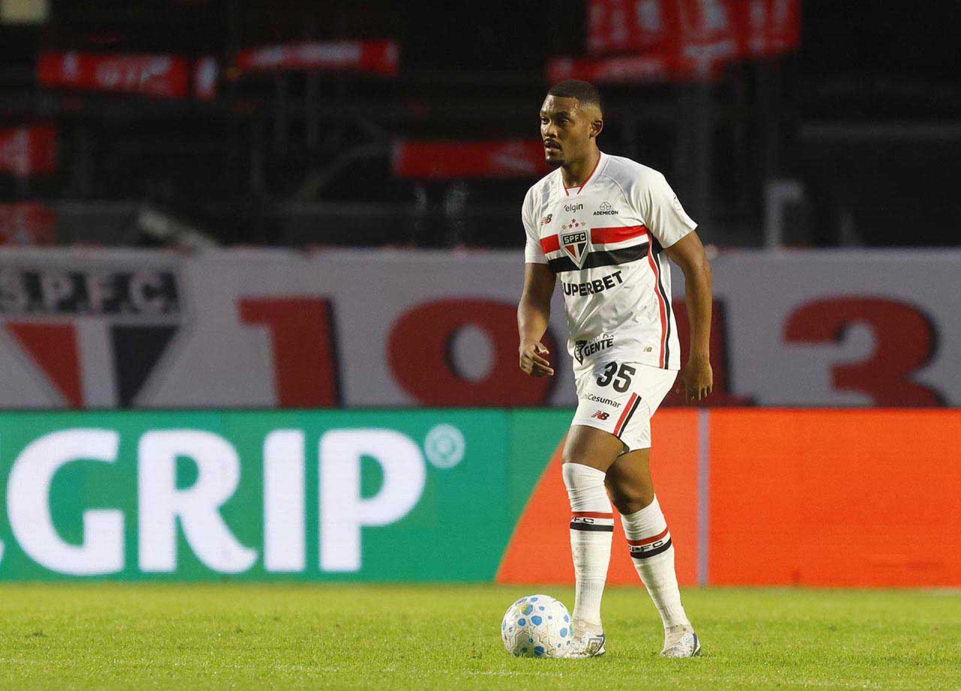 S&atilde;o Paulo define programa&ccedil;&atilde;o e quer amistosos durante a Copa