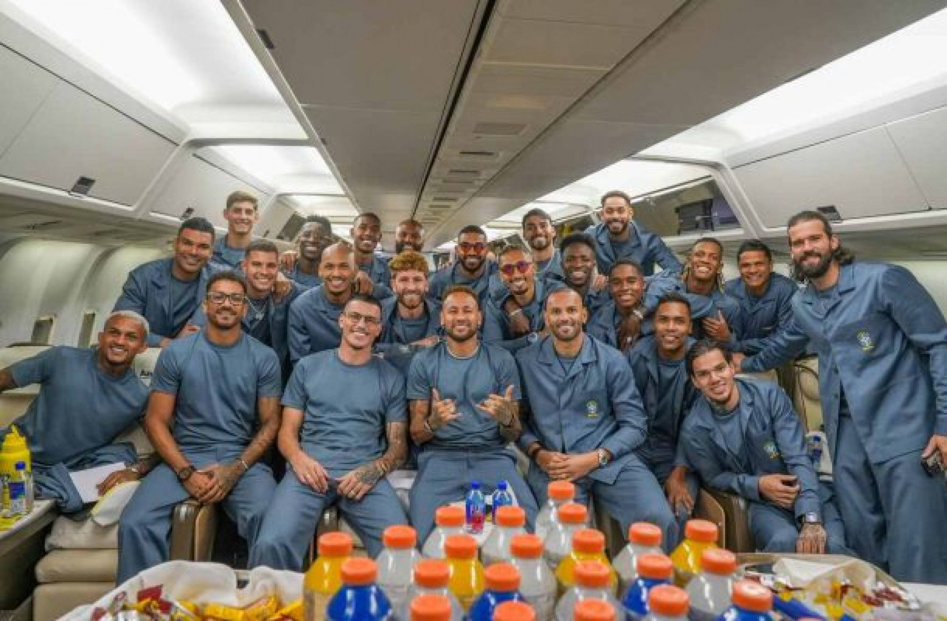 Sele&ccedil;&atilde;o Brasileira desembarca nos Estados Unidos para a Copa do Mundo 2026