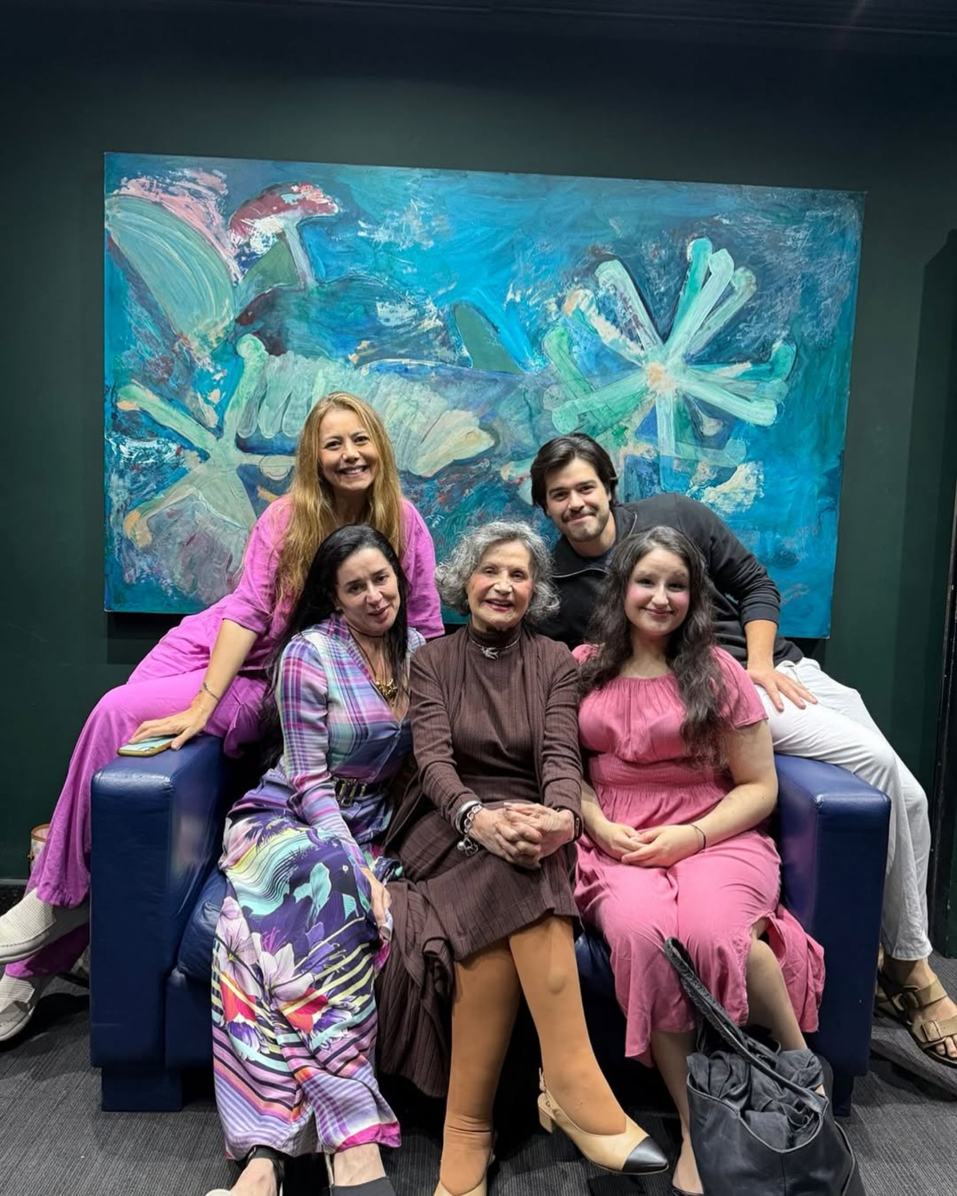 Amigos prestigiaram espetáculo estrelado por Rosamaria Murtinho - Reprodução/Instagram