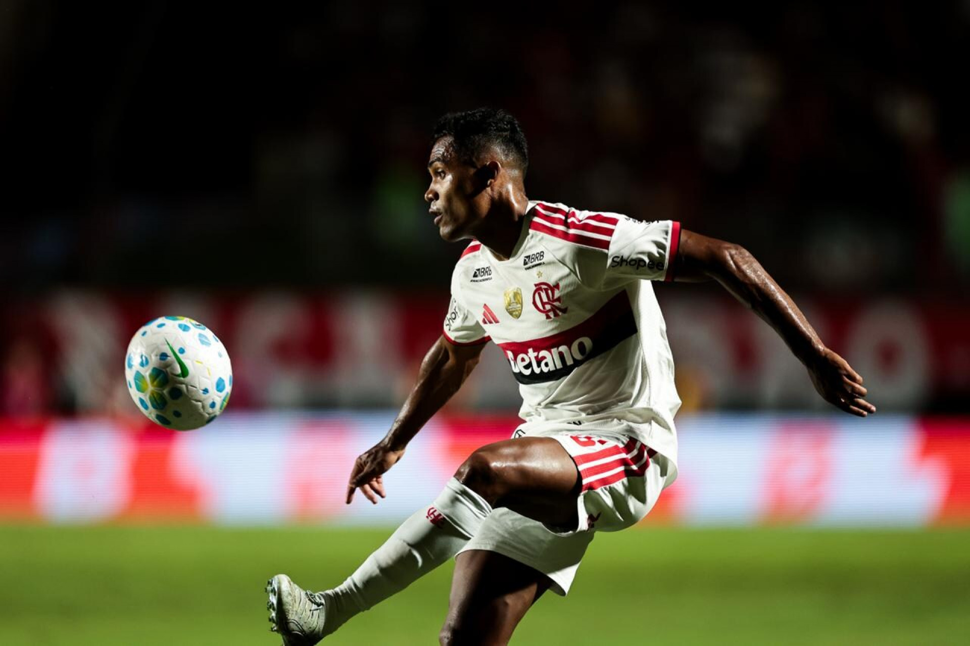 Jogadores do Flamengo com contrato no fim; saiba