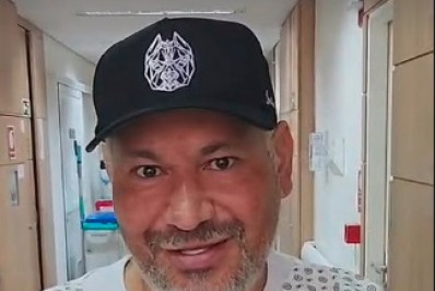 Chrigor, ex-vocalista do Exaltasamba, recebe alta 