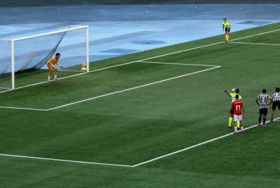 Bruninho Samudio defende pênalti na reta final, mas Botafogo cede empate ao Inter no sub-17