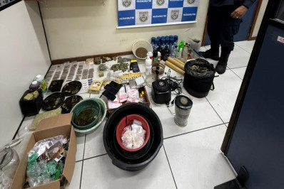 Homem é preso após PM encontrar laboratório de refino de drogas em apartamento de Copacabana