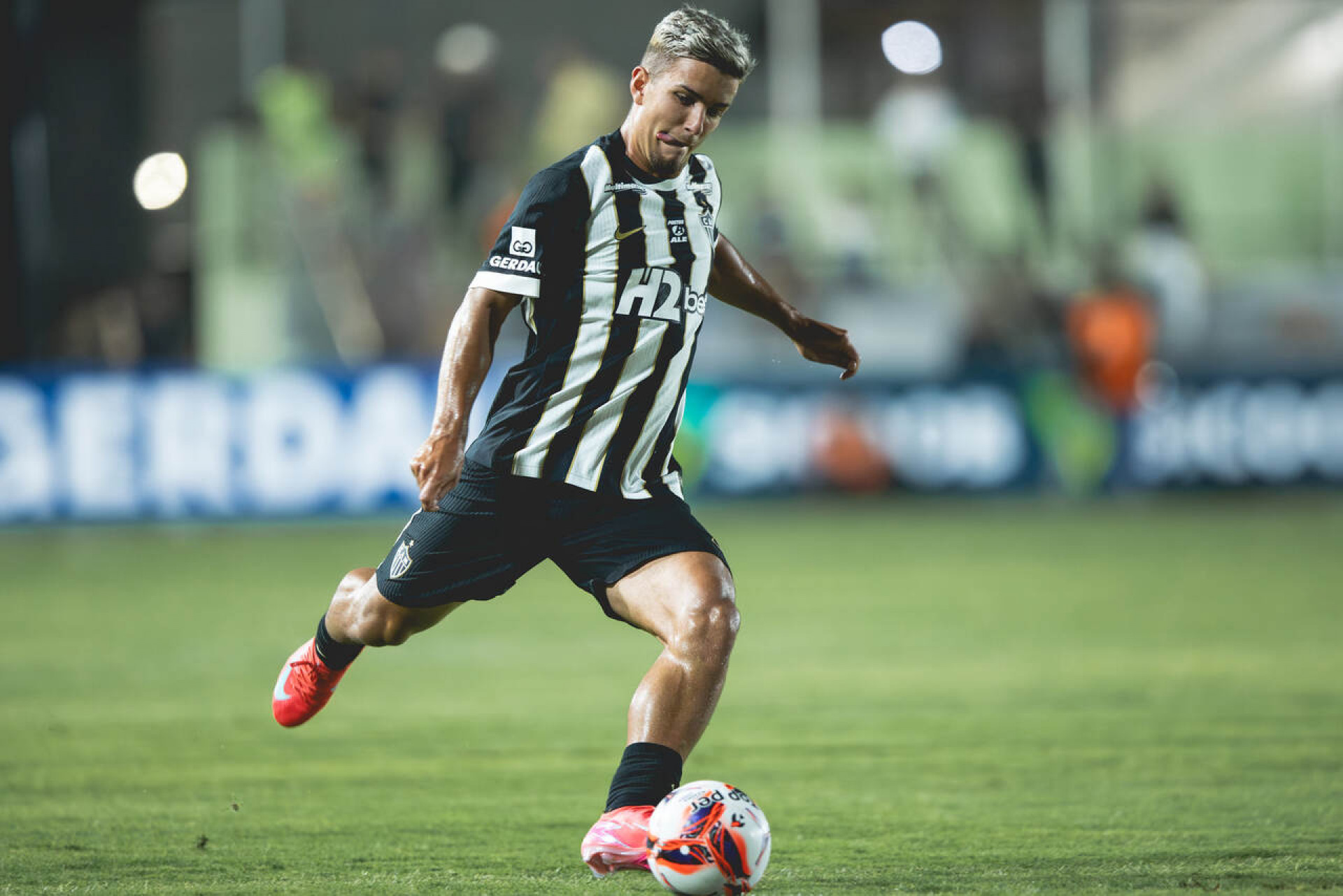 Joia desperta interesse europeu e pode deixar o Atl&eacute;tico