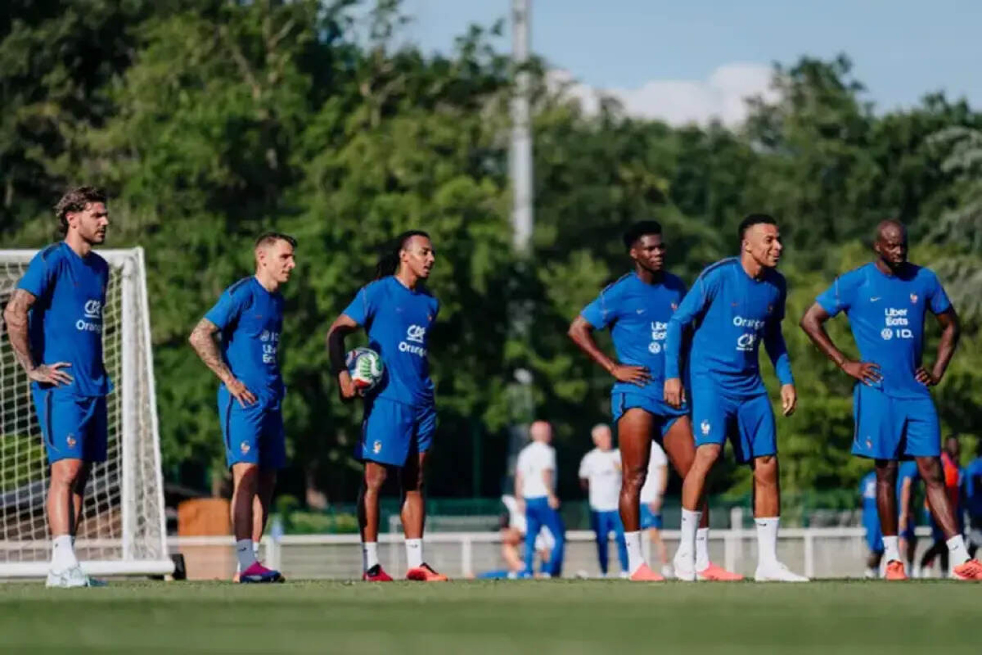 Fran&ccedil;a x Costa do Marfim: onde assistir, escala&ccedil;&otilde;es e arbitragem