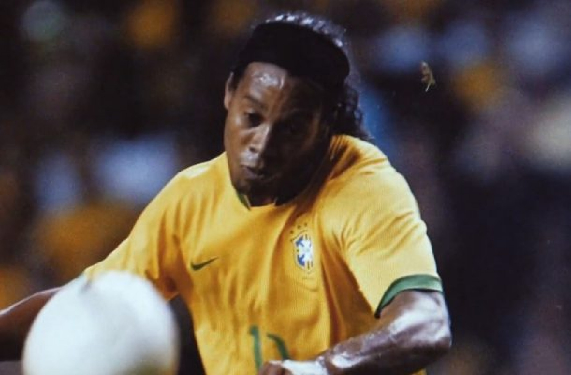 Nike lan&ccedil;a campanha para exaltar a conex&atilde;o dos brasileiros com o futebol