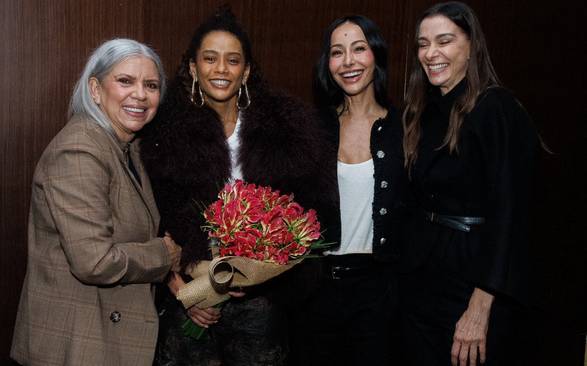  Astrid Fontenelle, Taís Araujo, Sabrina Sato e Mônica Martelli