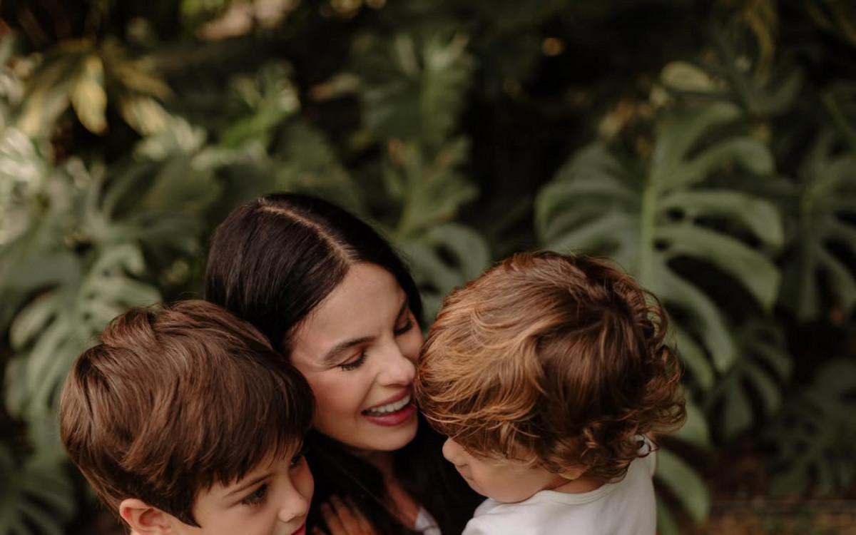 Sthefany Brito e os filhos mais velhos, Enrico e Vicenzo