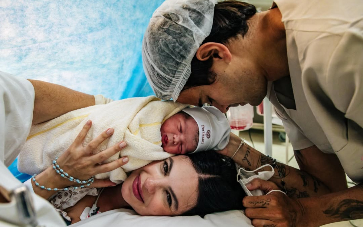 Sthefany Brito, Igor Raschkovsky e o filho ca&ccedil;ula, Filippo